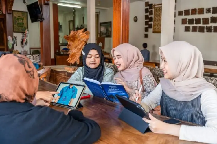 Gabungkan Tradisi Teknologi dan Ramah Lingkungan, Kampung Batik AI Hadir di Bandung
