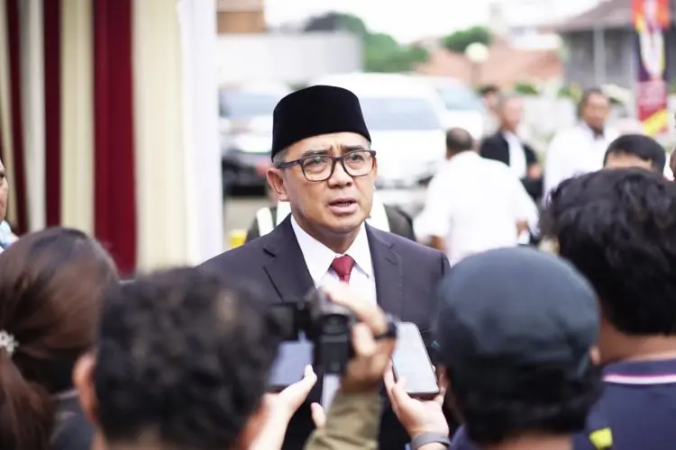 Farhan Tanggapi Kebijakan Pemprov Jabar Soal Perlindungan Hukum untuk Guru