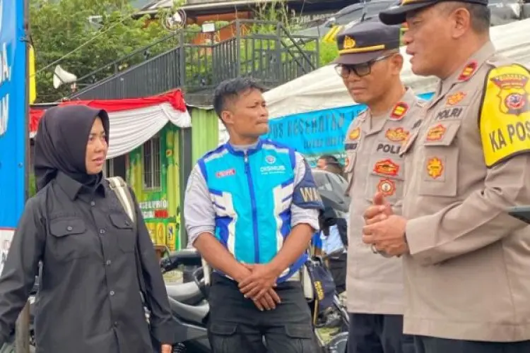 Ketua DPRD Kabupaten Bandung Renie Rahayu Fauzi Ucapkan Terimakasih kepada para Petugas Pengamanan Arus Mudik 20205