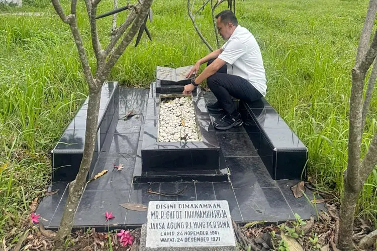 Bupati Rudy Susmanto Akan Abadikan Nama Raden Gatot Taroenamihardja, Ini Jasa - jasanya Untuk Indonesia