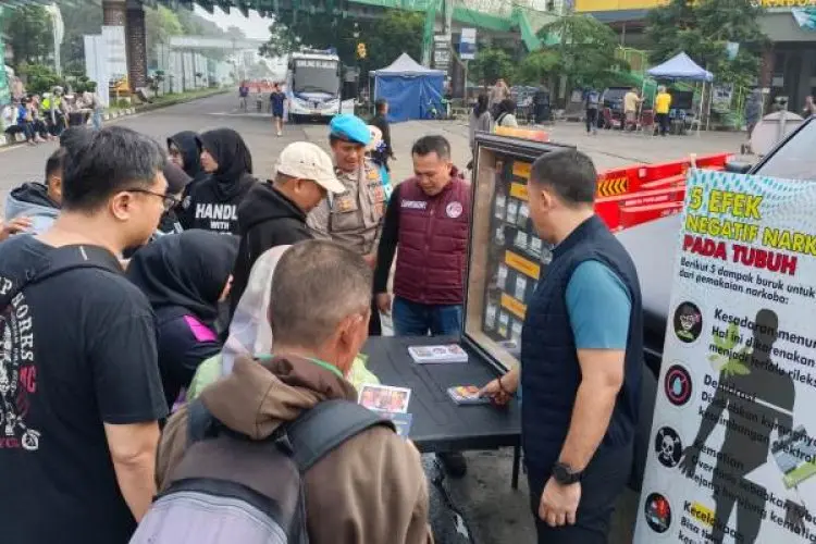 Peringati Hari Bhayangkara ke-79, Polresta Bandung Gelar Pemeriksaan Kesehatan Gratis untuk Warga