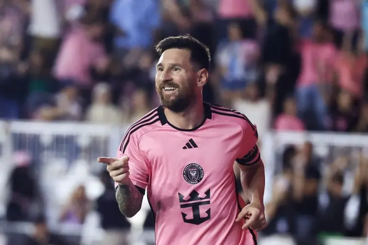Andai Lionel Messi Gabung Al Ahli, Ryadh Mahrez Yakin Banyak yang Segan Main Kasar