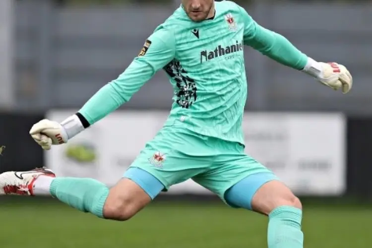 Adam Przybek dari Inggris Gantikan Kevin Ray Mendoza sebagai Kiper Asing Persib Bandung