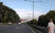 Videonya Sempat Viral, Begini Kronologi Bocah Jatuh dari Bus di Tol JORR