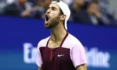Bukan Jannik Sinner Atau Carlos Alcaraz, Ini Petenis Pertama Maju ke Perempat Final Wimbledon