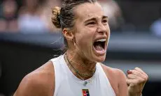 Aryna Sabalenka Lepas dari Terkaman Maut Laura Sigemeund, Tebas Jalan ke Semifinal Wimbledon