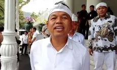 Dedi Mulyadi Targetkan 800 Pendingin Ruangan di Kelas SMA-SMK Rampung Pekan Ini