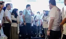 Di Stadion si Jalak Harupat, bank bjb Serahkan Kunci 100 Debitur FLPP