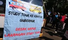 Sikap Kami: Ironi Transportasi Jabar