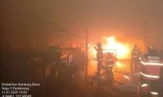 Tak ada Korban Jiwa, Sebuah Pabrik Resleting di Padalarang Merugi hingga Ratusan Juta Akibat Kebakaran