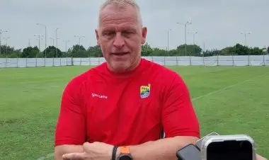 Persib Buka Peluang Boyong Kiper Baru