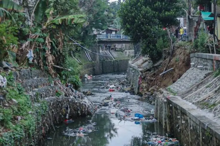 Simulasi Bencana Dimulai di Kawasan Rawan Bandung, Fokus pada Wilayah Lereng Padat Penduduk
