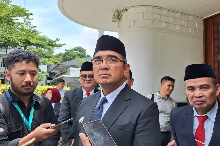 Parkir Liar Masih Marak di Kota Bandung, Farhan : Saya Tidak Akan Berbaik Hati Lagi