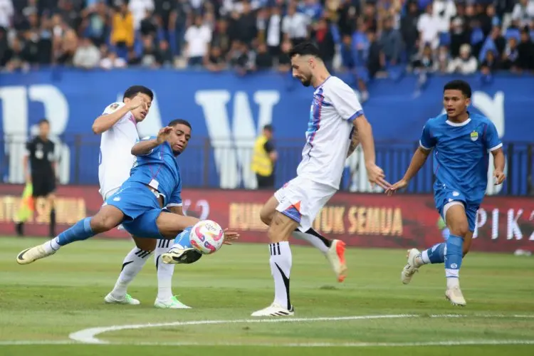 FOTO: Persib Bandung Kalah 2-0 Atas Port FC Pada Piala Presiden 2025