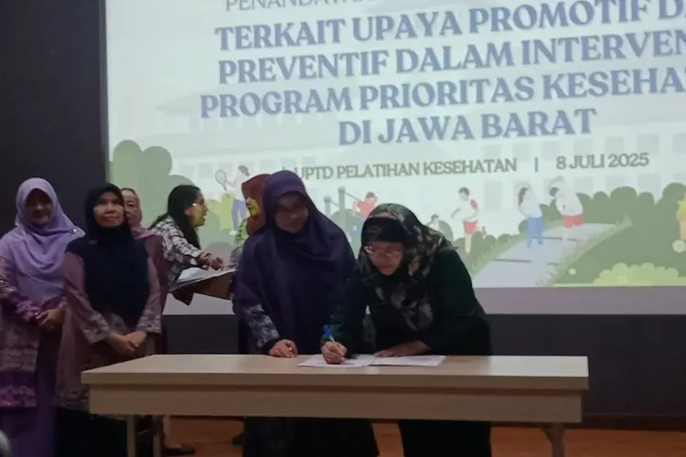 Pemprov Jabar  Luncurkan Buku Panduan Gerakan Masyarakat Hidup Sehat 