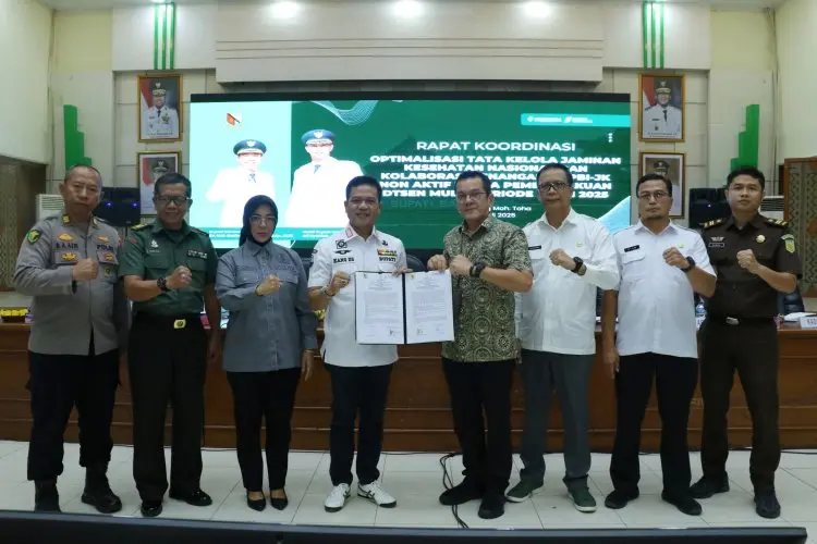 Sebanyak 147 Ribu PBI JK di Kabupaten Bandung  Dinonaktifkan, Bupati Bandung Dadang Supriatna Beberkan Solusinya