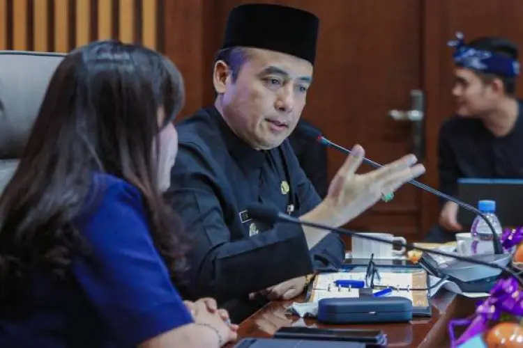 Erwin Tegaskan Tidak Boleh Ada Warga Kota Bandung yang Tak Dilayani Rumah Sakit