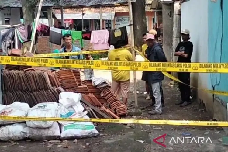 Diduga Korban Pembunuhan, Polisi Dalami Temuan Jasad Pria Penuh Luka Tusuk di Pinggir Jalan Bandung-Cianjur