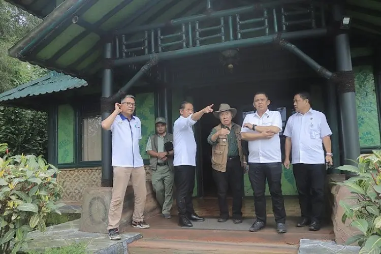 Menteri Hanif Faisol Nurofiq, Kawal Pembongkaran Mandiri Bangunan Yang Melanggar Aturan di Kawasan Puncak
