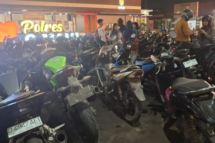 Gunakan Plat Nomor Nyeleneh, Pengendara Sepeda Motor Terjaring Razia Operasi Patuh Lodaya 2025