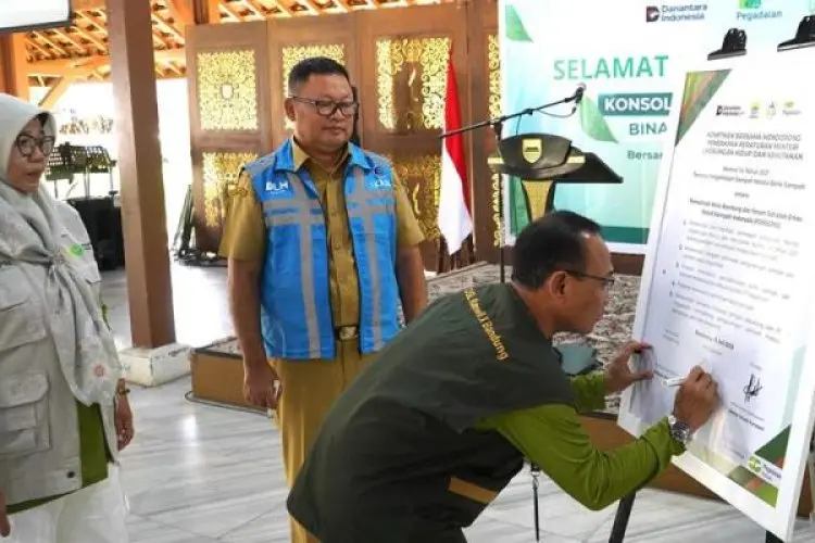 Pegadaian, Pemkot Bandung, dan Forsepi Perkuat Sinergi Pengelolaan Bank Sampah 