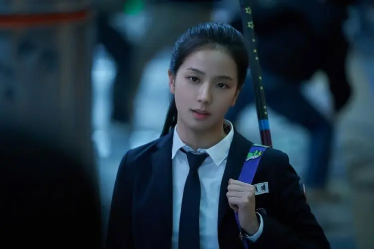 Netizen Ungkap Rasa Kasihan pada Jisoo BLACKPINK Setelah Sutradara Film Beberkan Alasan Memilihnya