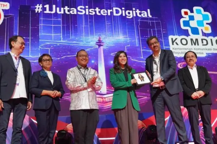 Dorong Transformasi Digital Perempuan, XLSMART dan Komdigi Hadirkan Program #1JutaSisterDigital
