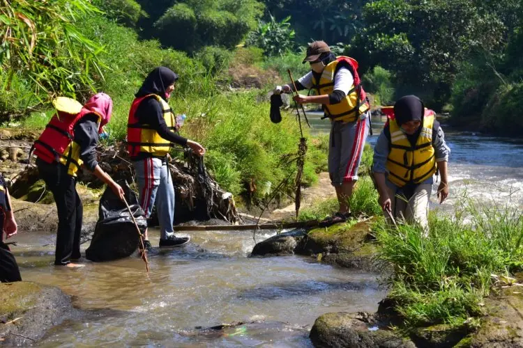 Sutanandika : Diskriminasi Penegakan Hukum Oleh KLH, Beda Perlakuan Antara Kawasan Puncak Dengan Gunung Salak
