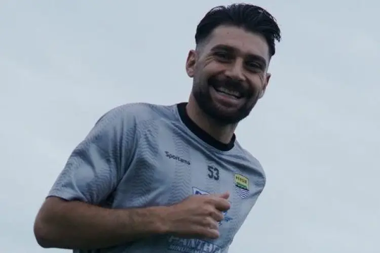 Bek Persib Frans Putros Singgung Nama Pohang Steelers dan Gamba Osaka di babak 16 Besar ACL Two