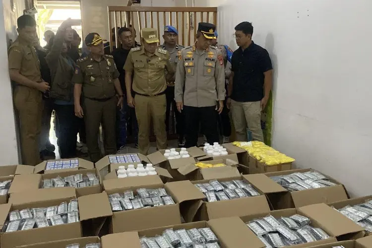 Obat Penyimpanan Obat Terlarang di Bandung Digerebek Bolisi