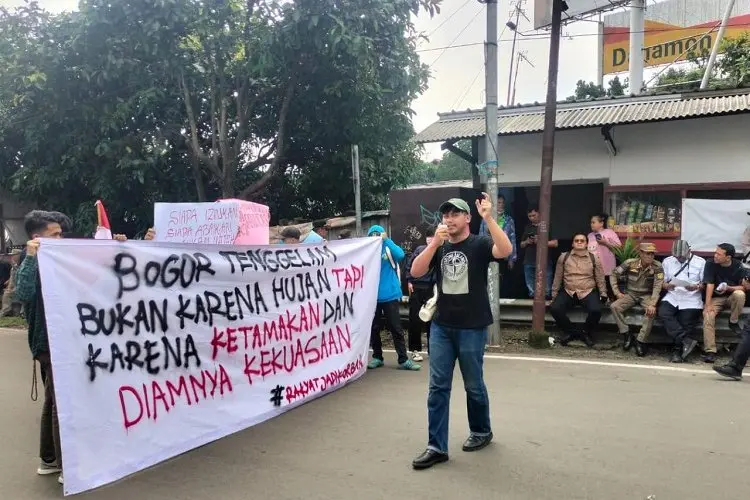 Gelar Aksi, Mahasiswa Ngaku Malu dengan Pemkab Bogor, Ada Apa?