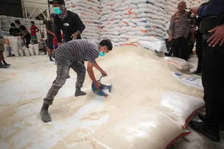 Bulog Tegaskan Stok Beras Bandung Raya Mencukupi, Warga Tak Perlu Khawatir