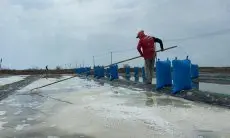 Garam di Kabupaten Cirebon Disiapkan Jadi Motor Ekonomi Pesisir.