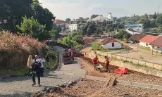 Target Dua Pekan Rampung, Jalan Darurat Roda Dua Batutulis Lagi dalam Pengerjaan