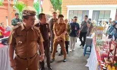 Kejari Kabupaten Cirebon Gelar Pasar Murah & Cek Kesehatan Gratis