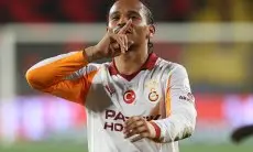 Jadwal Kualifikasi Liga Champions Dinihari Nanti: Ujian Mourinho di Laga Fenerbahce vs Feyenoord