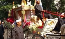 2 Kereta Kencana Warnai Kirab Budaya Peringatan Kemerdekaan Indonesia ke 80, Dedi Mulyadi: Out of The Box