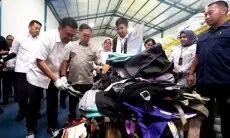 FOTO: Temuan Pakaian Bekas Impor Ilegal di Bandung