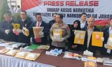 Polisi Ungkap Jaringan Narkotika Jakarta – Sukabumi – Bandung, 7 Kg Sabu dan 298 Ekstasi Disita