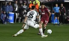 Gol Injury Time Paksa Duel Lanus vs Central Cordoba Disudahi Adu Penalti