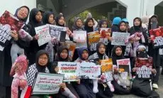 Ribuan Masyarakat Bandung Suarakan Kekejaman Genosida Terhadap Palestina, Gantikan Jurnalis yang Dibungkam Israel