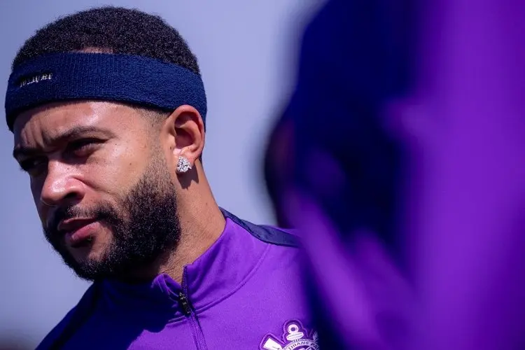 Jelang Derby Palmeiras vs Corinthians, Memphis Depay Nyaris Baku Pukul Saat Latihan