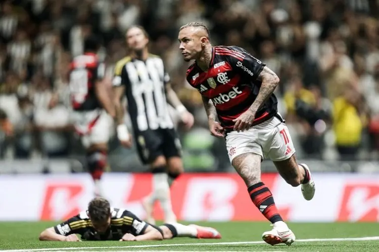 Everton Jadi Pahlawan, Flamengo Paksa Atletico Mineiro Tos-tosan Lewat Adu Penalti
