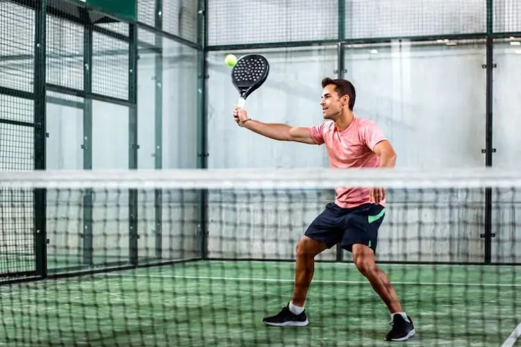 5 Tips Memilih Sepatu Padel Pria yang Nyaman dan Stylish, Cek Rekomendasi dari EIGER