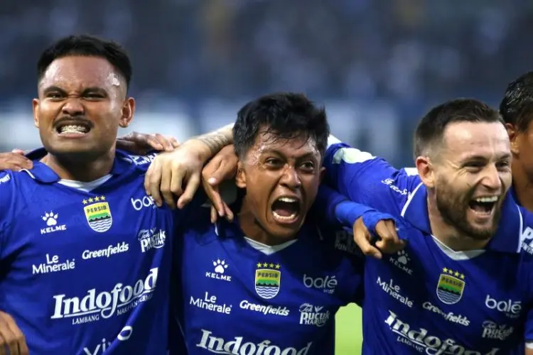 FOTO Persib vs Semen Padang di Stadion GBLA