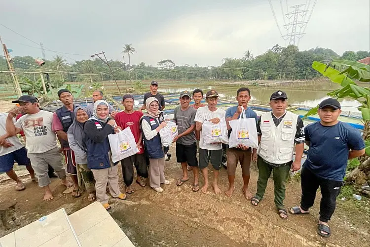 60 Hektare Empang di Desa Babakan Kebanjiran Hingga Petani Ikan Rugi Rp 4,5 Miliar, Kadin Kabupaten Bogor Berikan Bantuan