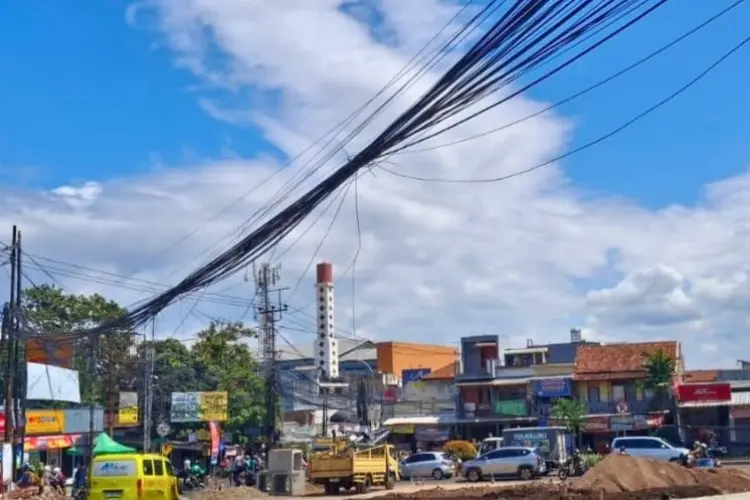 Penataan Bundaran Jati Terganjal Kabel Optik, Pemkot Cimahi Temukan Vendor Jaringan Ilegal