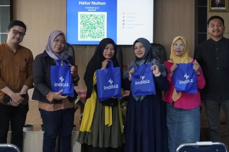 Telkom Regional II Percepat Digitalisasi UKM di Cicendo melalui Indibiz