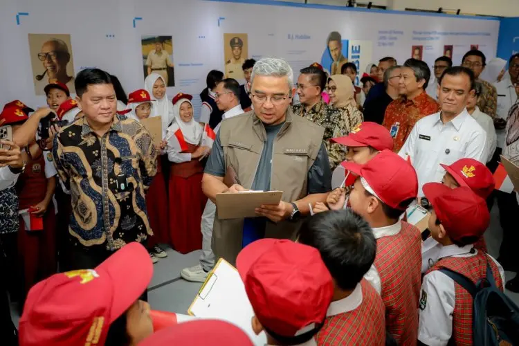 Pemkot Bandung dan PT DI Resmi Kick Off Program Wisata Edukasi Kedirgantaraan Pelajar