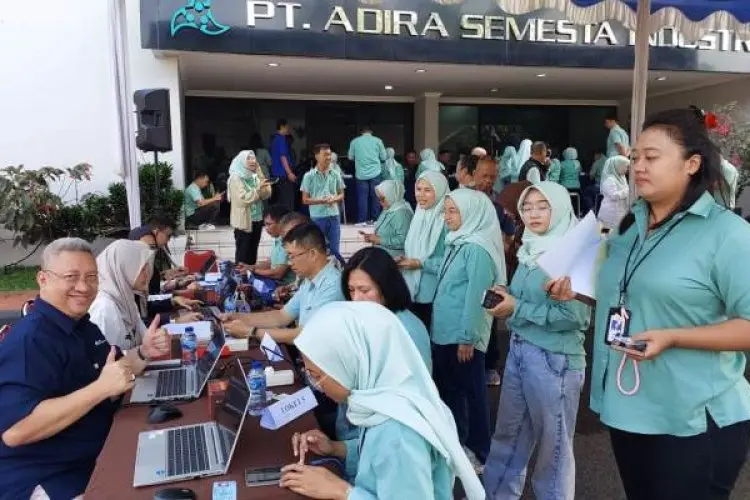 BPJS Ketenagakerjaan Bandung Suci Buka Booth Layanan JMO di PT Adira Semesta Industry
